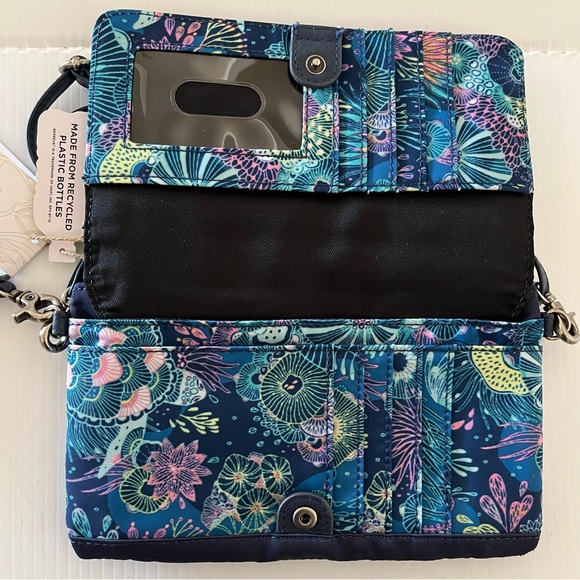 NWT Sakroots Corin Flap Smartphone Royal Blue Seascape Crossbody Wristlet - Picture 8 of 15